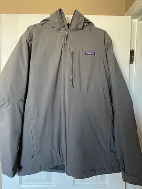 Patagonia never worn Men’s Torrentshell 3L Rain Jacket - Gray